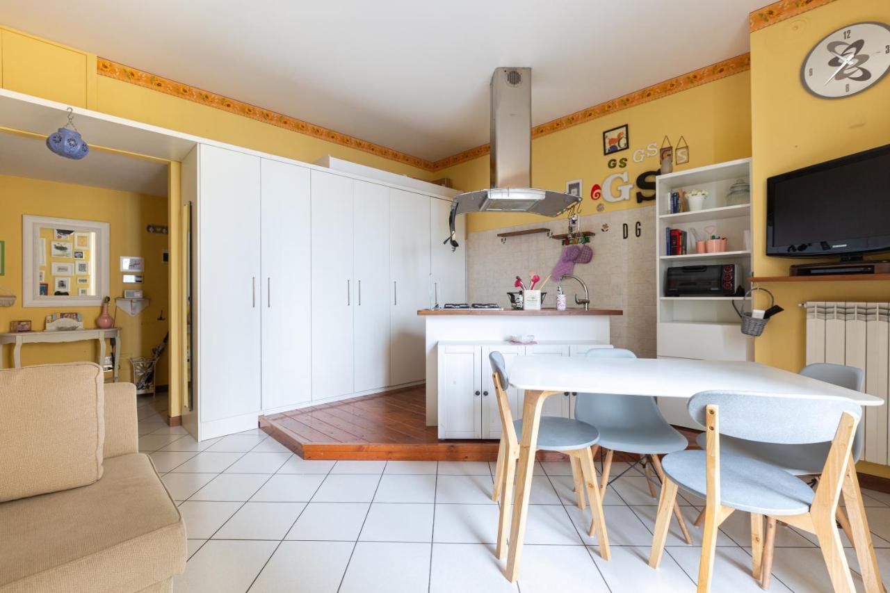 Bnbutler Torelli - Grazioso E Luminoso Bilocale Leilighet Milano Eksteriør bilde